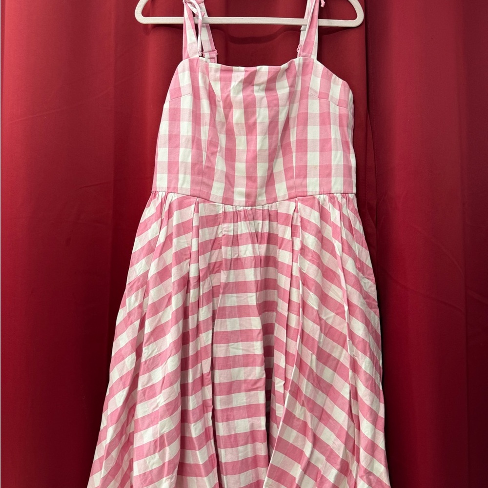 Dreamhouse Swing Pink Gingham